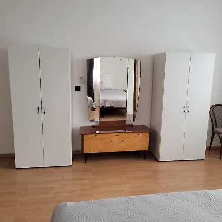아파트 Schoene Ueber Lahnsteins Traditionseisdiele *